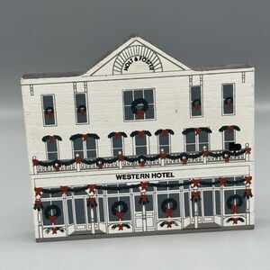 1991 Cats Meow Rocky Mountain Christmas Western Hotel Faline Shelf Sitter Wood